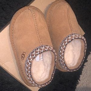Toddler Ugg Slippers
